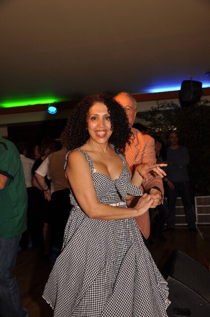 min 2009 05 06 cargo club 198
